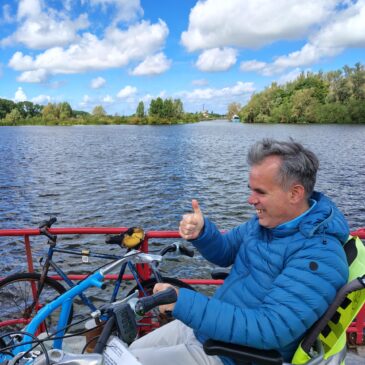 FIETSEN MET VINCENT DOOR DE POLDERS