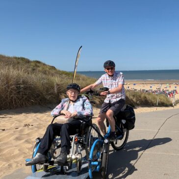Paul en Betsy op het strand in Katwijk